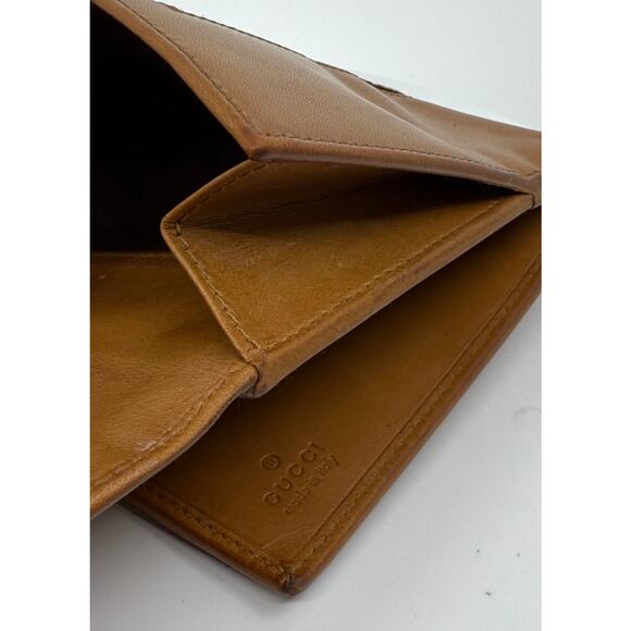 Authentic Gucci Vintage Leather Bifold Wallet with Web Stripe Detail - Picture 14 of 16